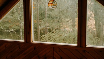 Loons Nest Cabin 2Bdrm, Lakeside, BBQ | Living area