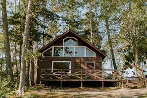 Sunrise Cabin - Lakeside with Deck | Terrace/patio - Silver Rapids Lodge (Ely)