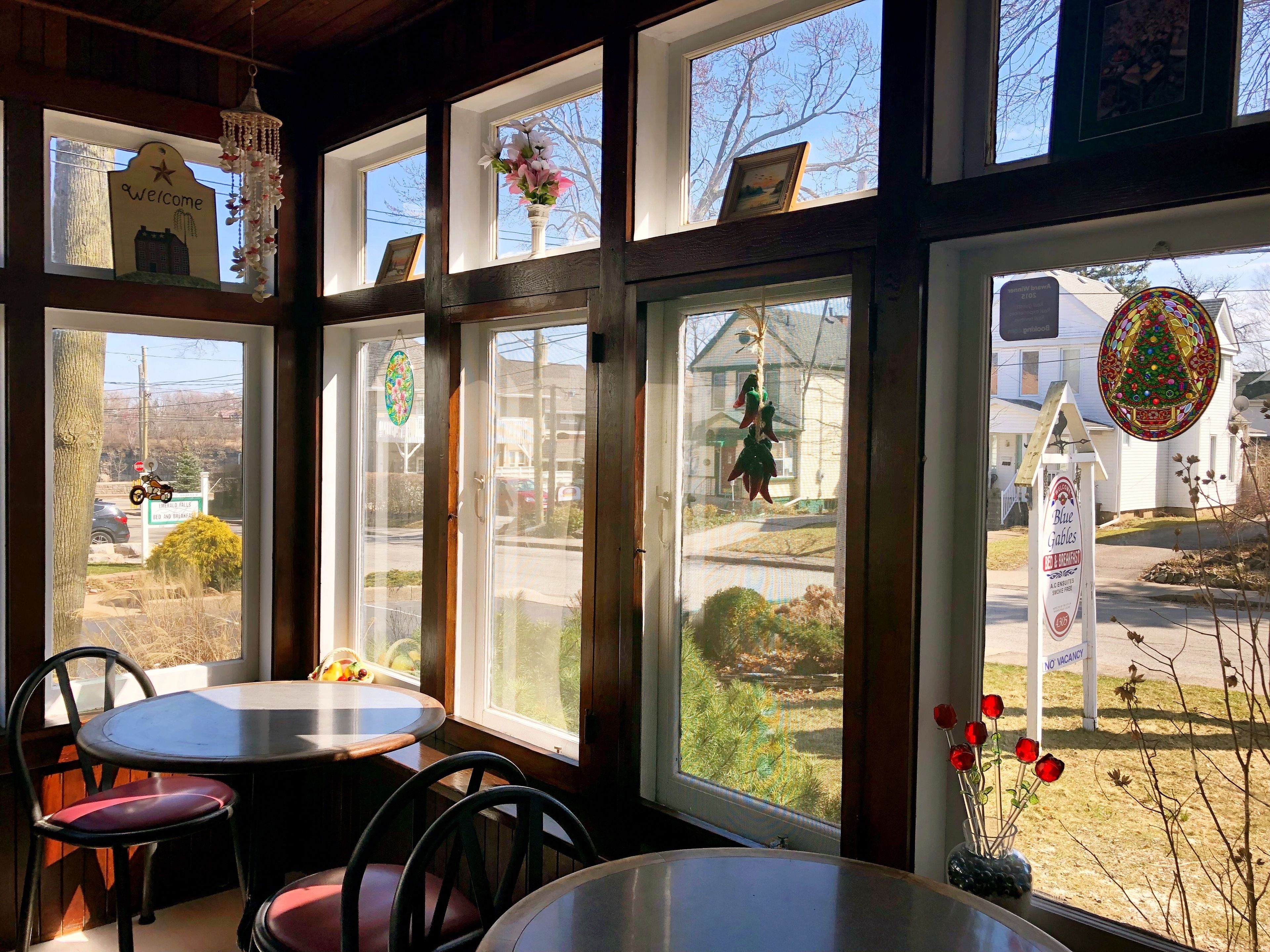 Free daily full breakfast 