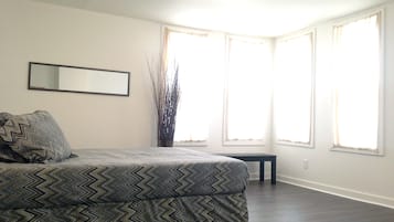 Quarto casal básico, 1 quarto | Wi-Fi de cortesia