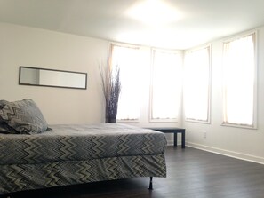 Quarto casal básico, 1 quarto | Wi-Fi de cortesia