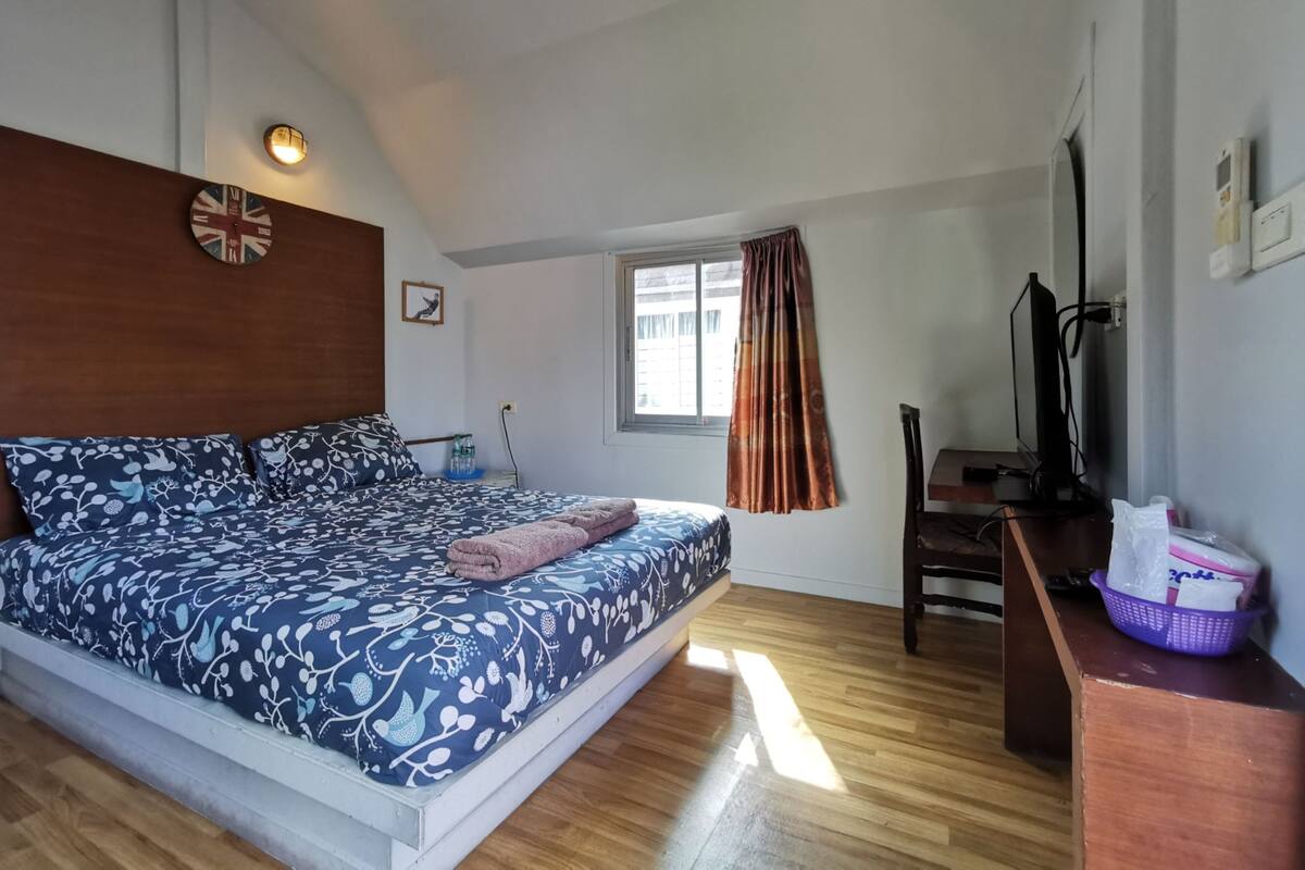 Standard Bungalow Double | 办公桌、免费 WiFi、床单