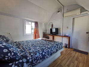 Standard Bungalow Double