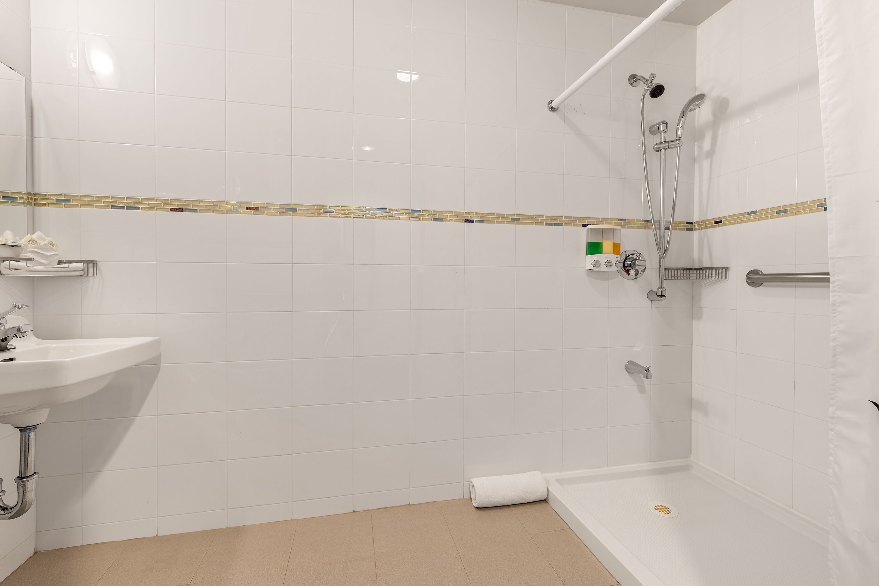 room, 1 queen bed | bathroom | shower, free toiletries, hair dryer, towels