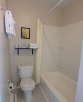 Standard Room, 2 Double Beds | Bathroom | Free toiletries, towels