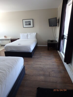 Standard Room, 2 Double Beds | Desk, iron/ironing board, free WiFi - Wheel Inn Motel (Temiskaming Shores)