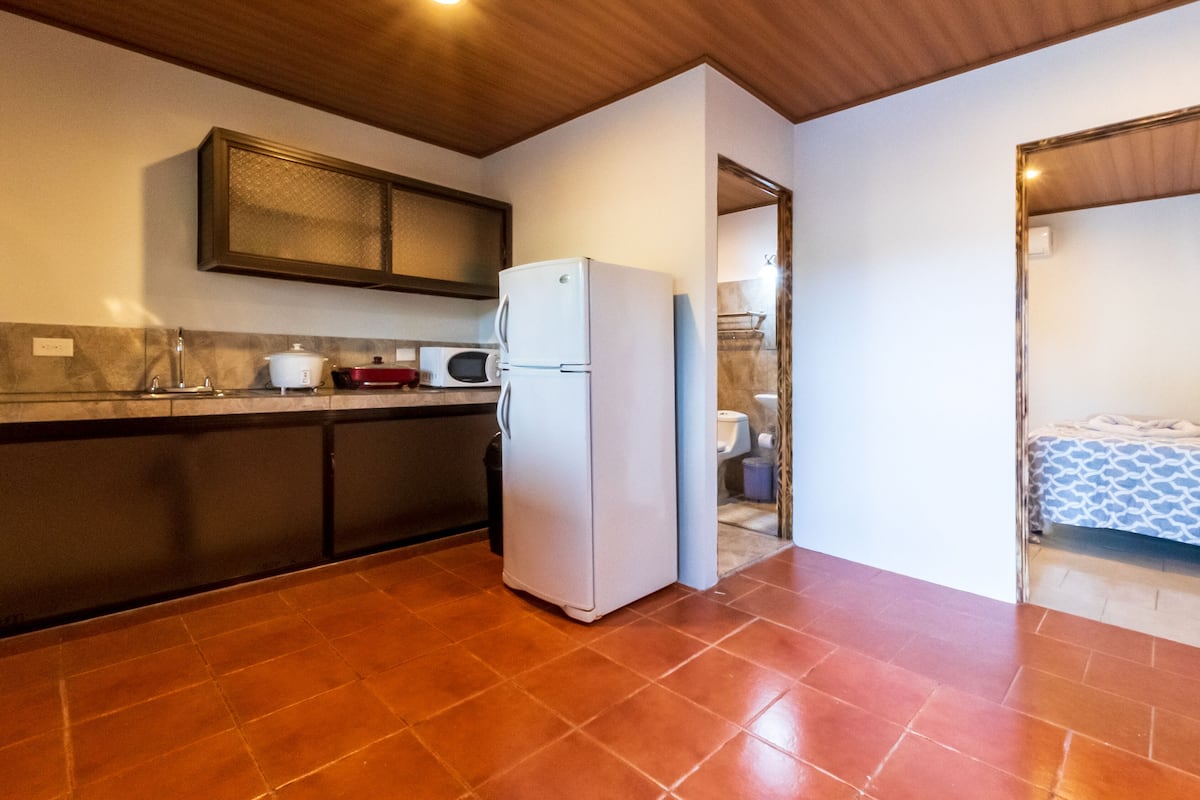 family room, 3 bedrooms | private kitchen | fridge