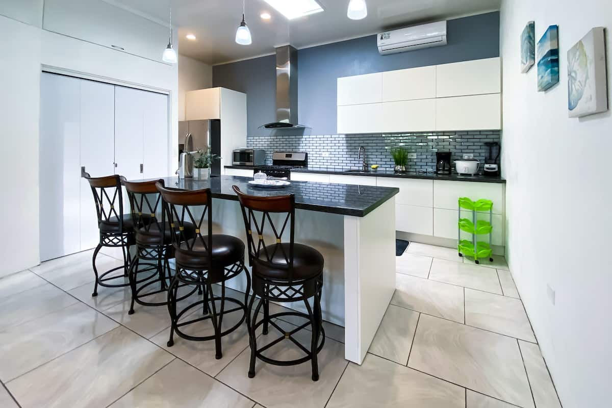 superior double room | dining room