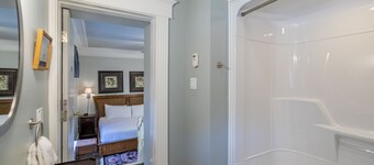 Chipman Hill Suites on Union