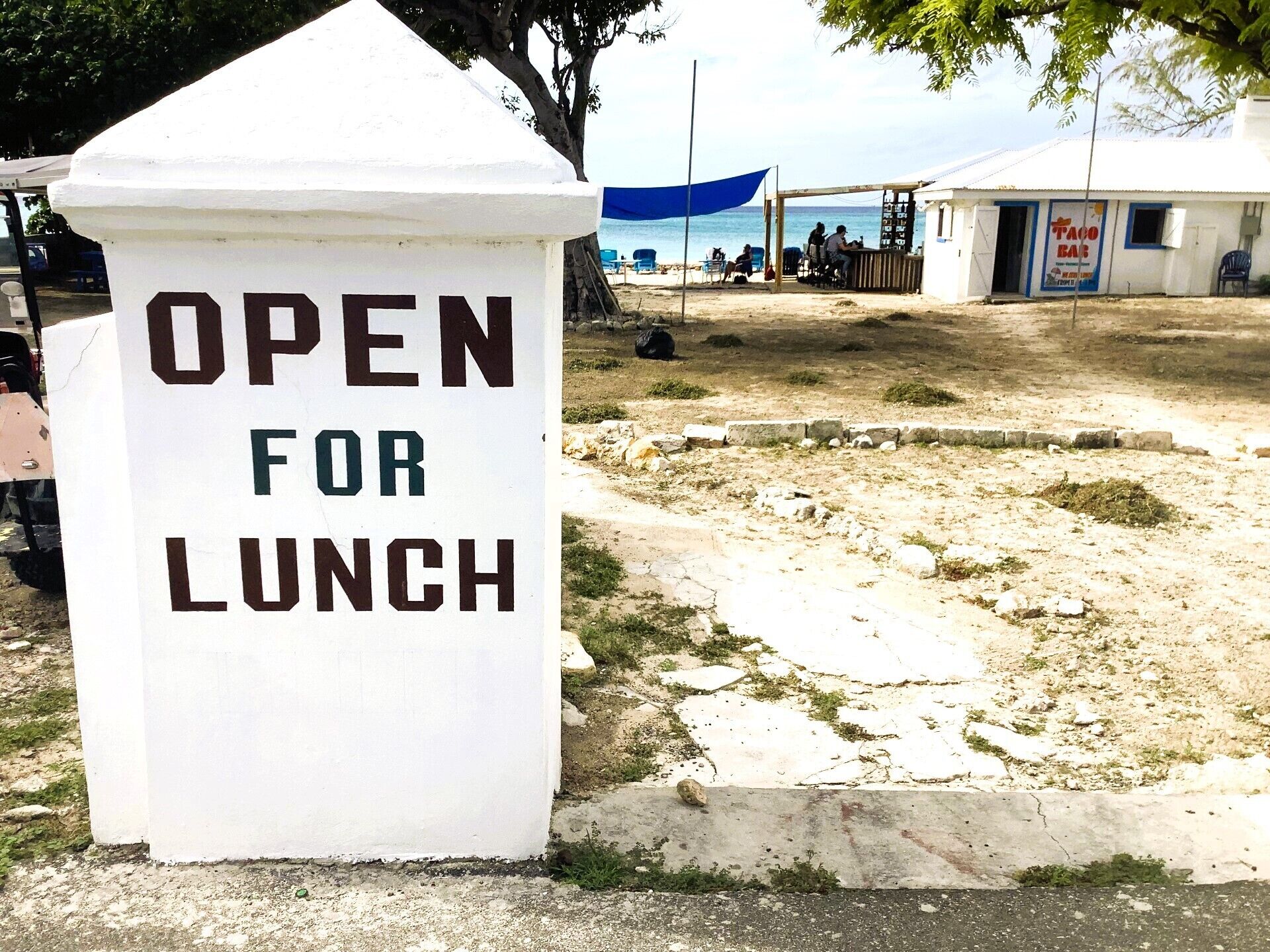 2 restaurants, breakfast, lunch served; local and international cuisine