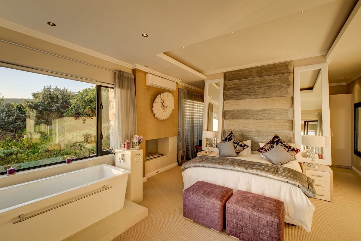 Chambre Deluxe | Décoration personnalisée, ameublement personnalisé, Wi-Fi gratuit