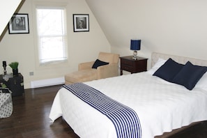 Executive Apartment, 2 Bedrooms, Kitchen, City View | 2 bedrooms, premium bedding, desk, iron/ironing board - Ordnance House (St. John's)