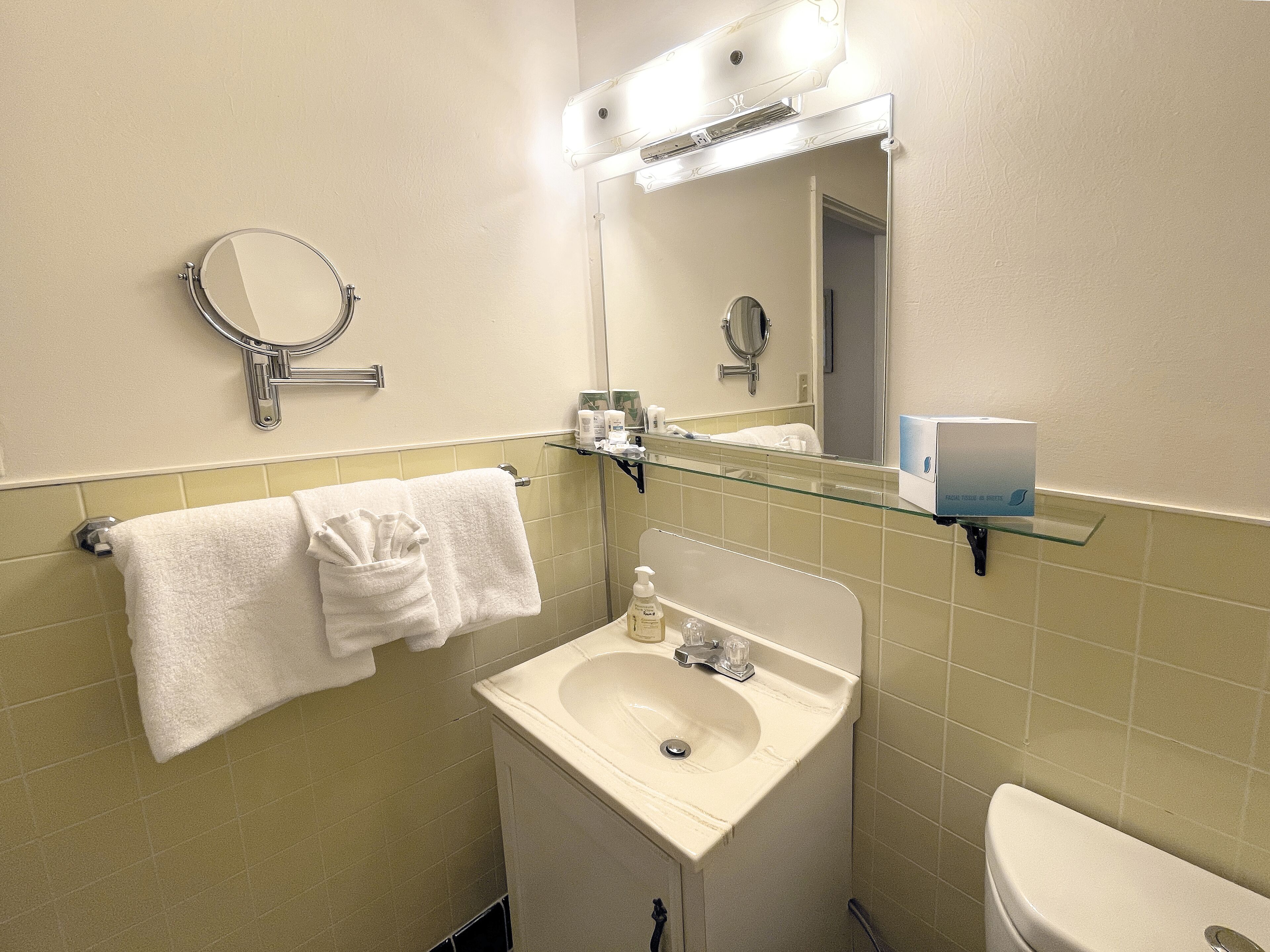 room, 2 bedrooms, refrigerator & microwave | individually decorated, individually furnished, cots/infant beds