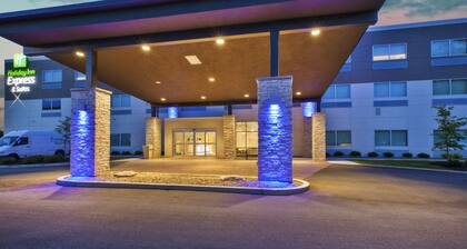 Holiday Inn Express & Suites New Castle by IHG