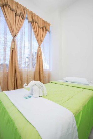Triple Room, Balcony, City View | Free WiFi, bed sheets - El Paraiso de Isabela (Puerto Villamil)