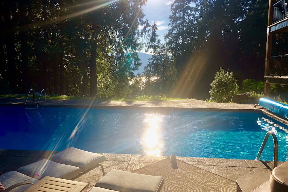 Davis Brook Retreat