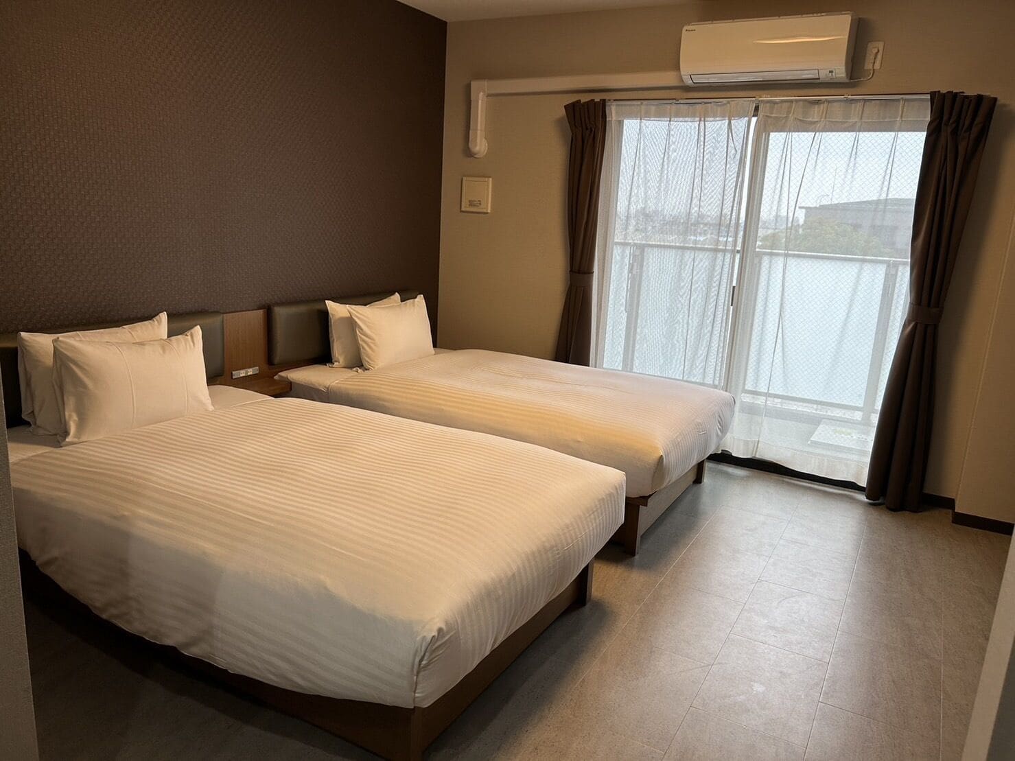 basic twin room, 2 bedrooms, non smoking | 1 bedroom, desk, laptop workspace, free wifi