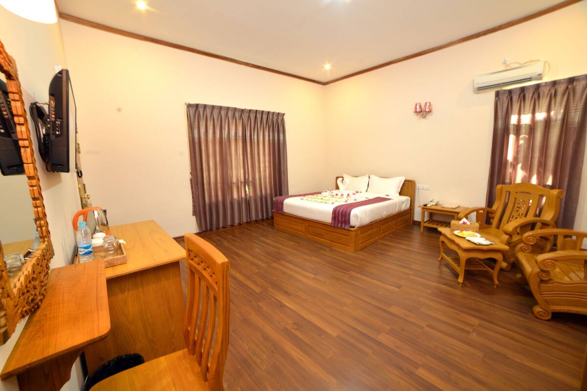 deluxe bungalow (double or twin) | minibar, in-room safe, desk, free wifi