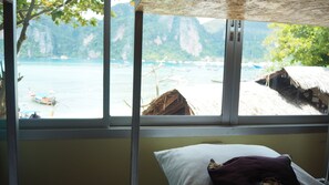 Mixed 6 beds Seaview - Chaokoh Dorm Room (Ko Phi Phi)