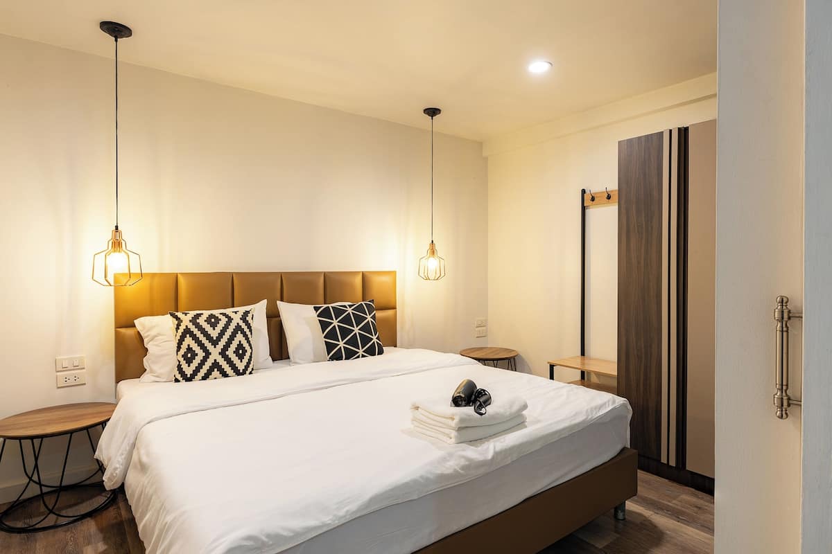 ห้องดีลักซ์สวีท | ตู้นิรภัยในห้องพัก, โต๊ะทำงาน, เตารีด/โต๊ะรีดผ้า, Wi-Fi ฟรี