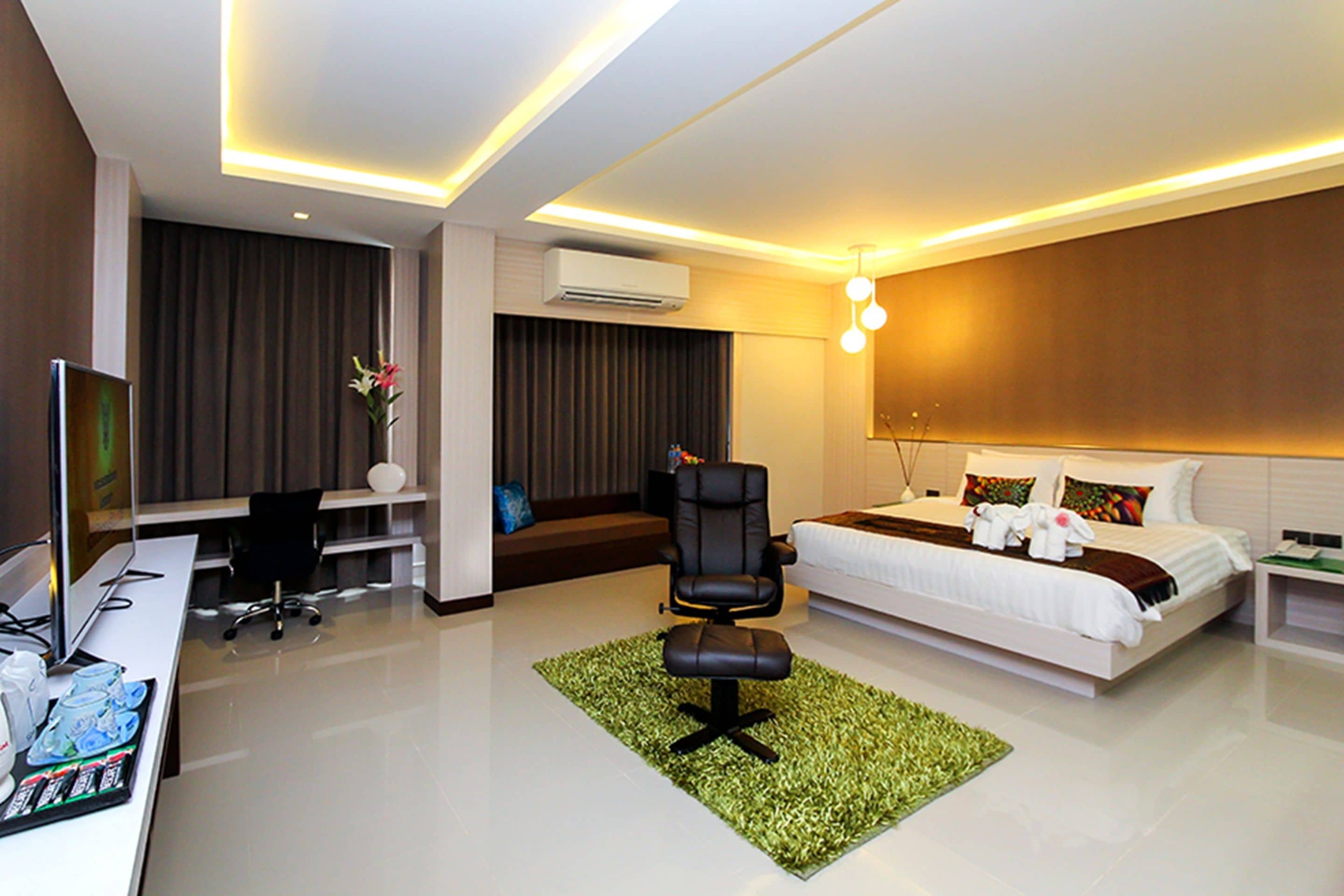 junior room | minibar, desk, rollaway beds, free wifi