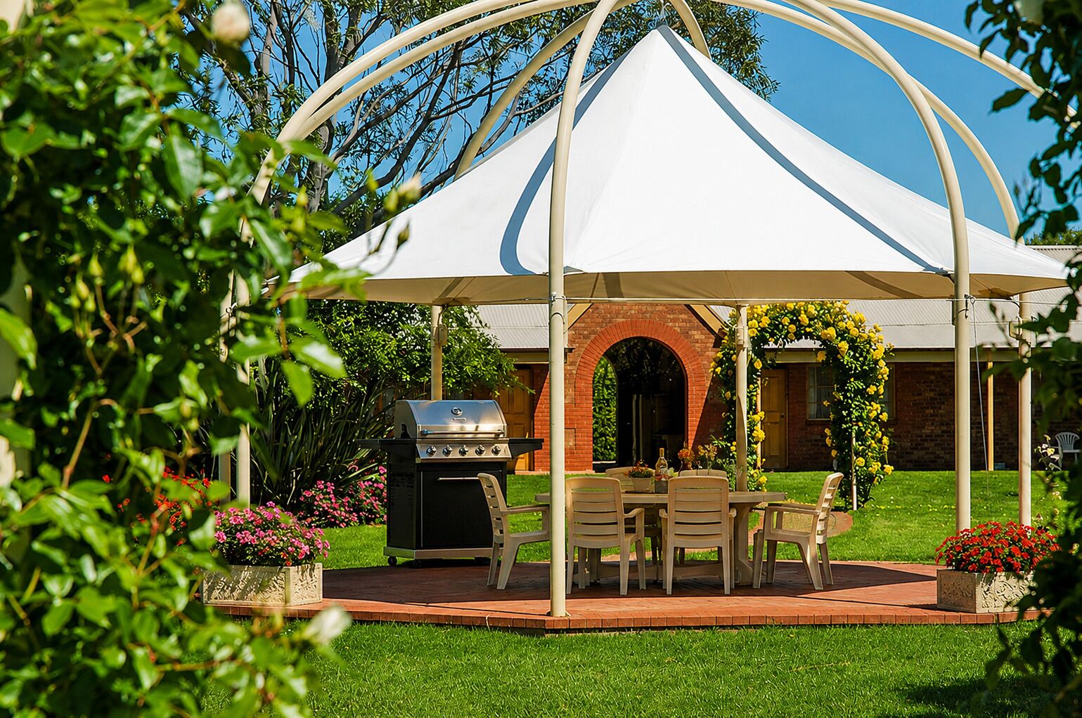 BBQ/picnic area