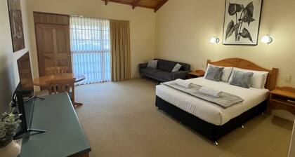 Coonawarra Place Motor Inn