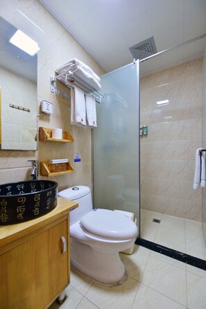 Doppelzimmer | Badezimmer | Dusche