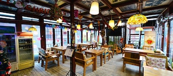 Happy Dragon Courtyard Hostel-Dongsishitiao