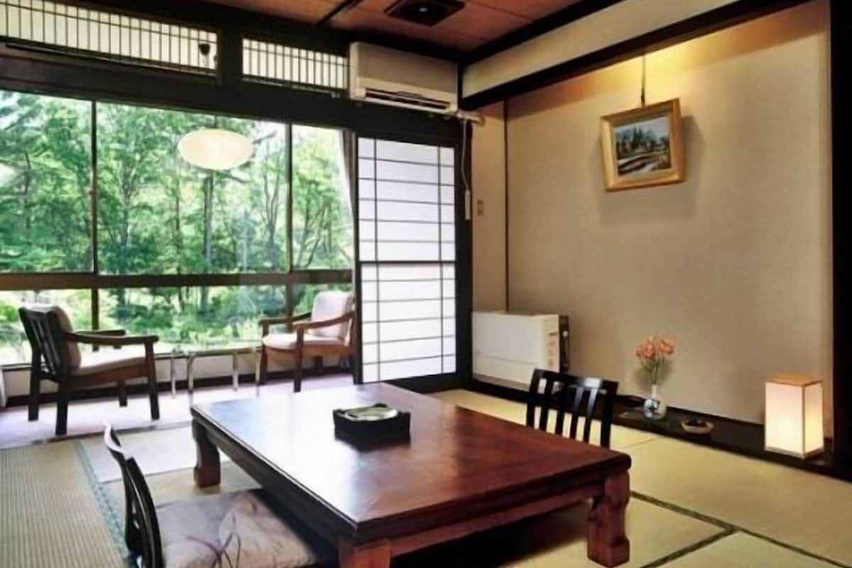 japanese style room, 10 tatami-mats, smoking | in-room safe, free wifi, bed sheets