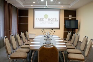 Meeting facility - RiverSide - restaurant, hotel, beach (Chernihiv)