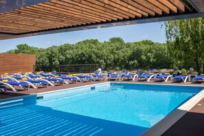 Seasonal outdoor pool - RiverSide - restaurant, hotel, beach (Chernihiv)