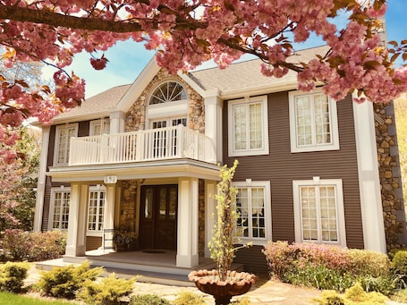 Exterior. Frederick William House