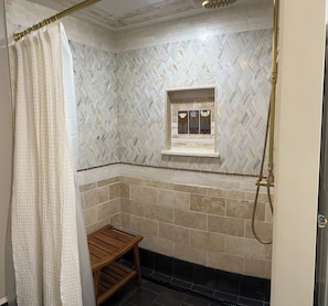 Hideway Cottage, Queen Suite, Private Garden Patio, Bikes Included | Bathroom | Eco-friendly toiletries, hair dryer, bathrobes, towels - Frederick William House (Falmouth)
