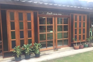 Gift shop - Dusita Resort Kohkood (Ko Kood)