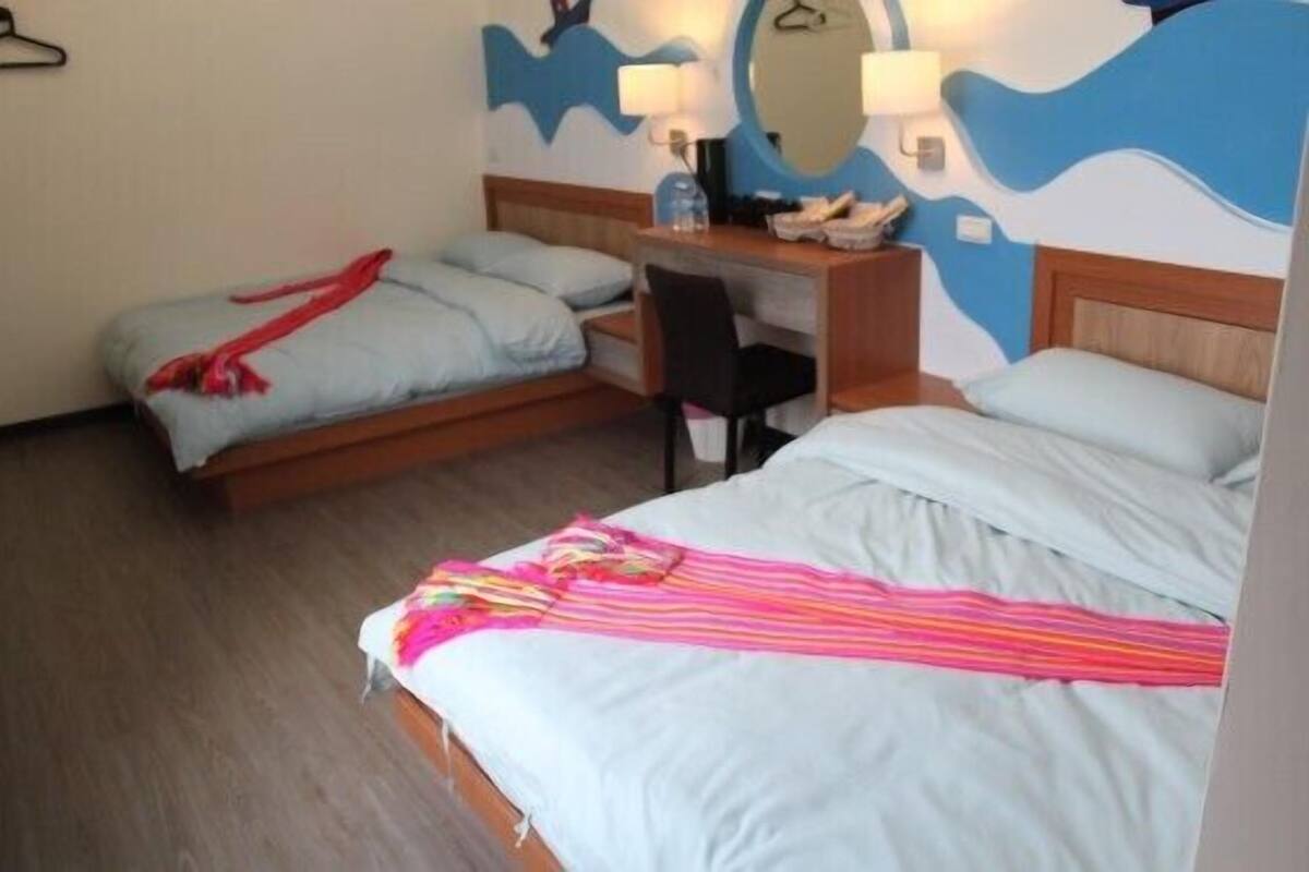 1 habitación, ropa de cama de alta calidad y escritorio
