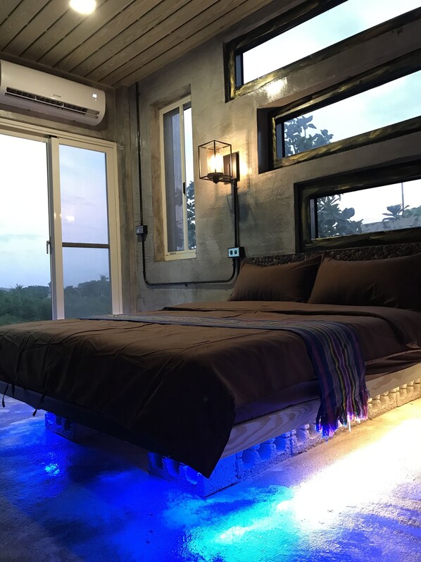 Double Room, 1 Bedroom, Balcony, Valley View | 1 bedroom, premium bedding, desk, rollaway beds - basrashore BB (Chenggong)