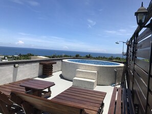 Rooftop pool - basrashore BB (Chenggong)