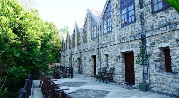 Exterior - The Mount Royal (Puliyadda)