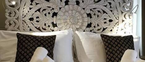 Minibar, in-room safe, desk, soundproofing