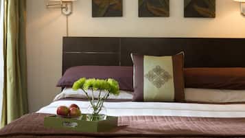 Habitación, para no fumadores, baño privado | Ropa de cama de alta calidad y decoración personalizada
