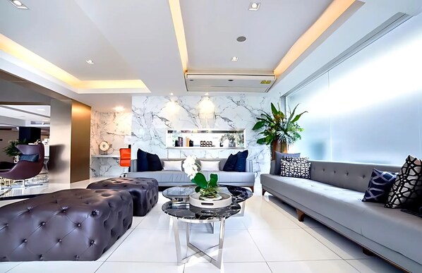 Sala de estar en el lobby