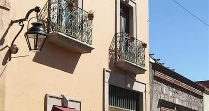 Hostal Casa Castillo Bed & Breakfast