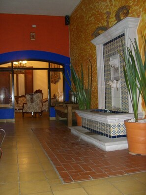 Lobby - Hostal Casa Castillo Bed & Breakfast (Morelia)