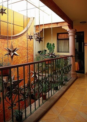 Interior - Hostal Casa Castillo Bed & Breakfast (Morelia)