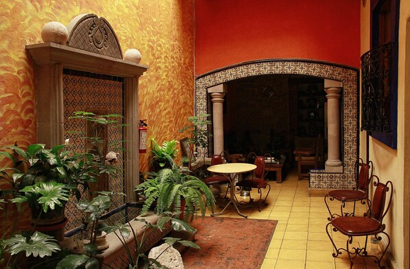 Interior - Hostal Casa Castillo Bed & Breakfast (Morelia)