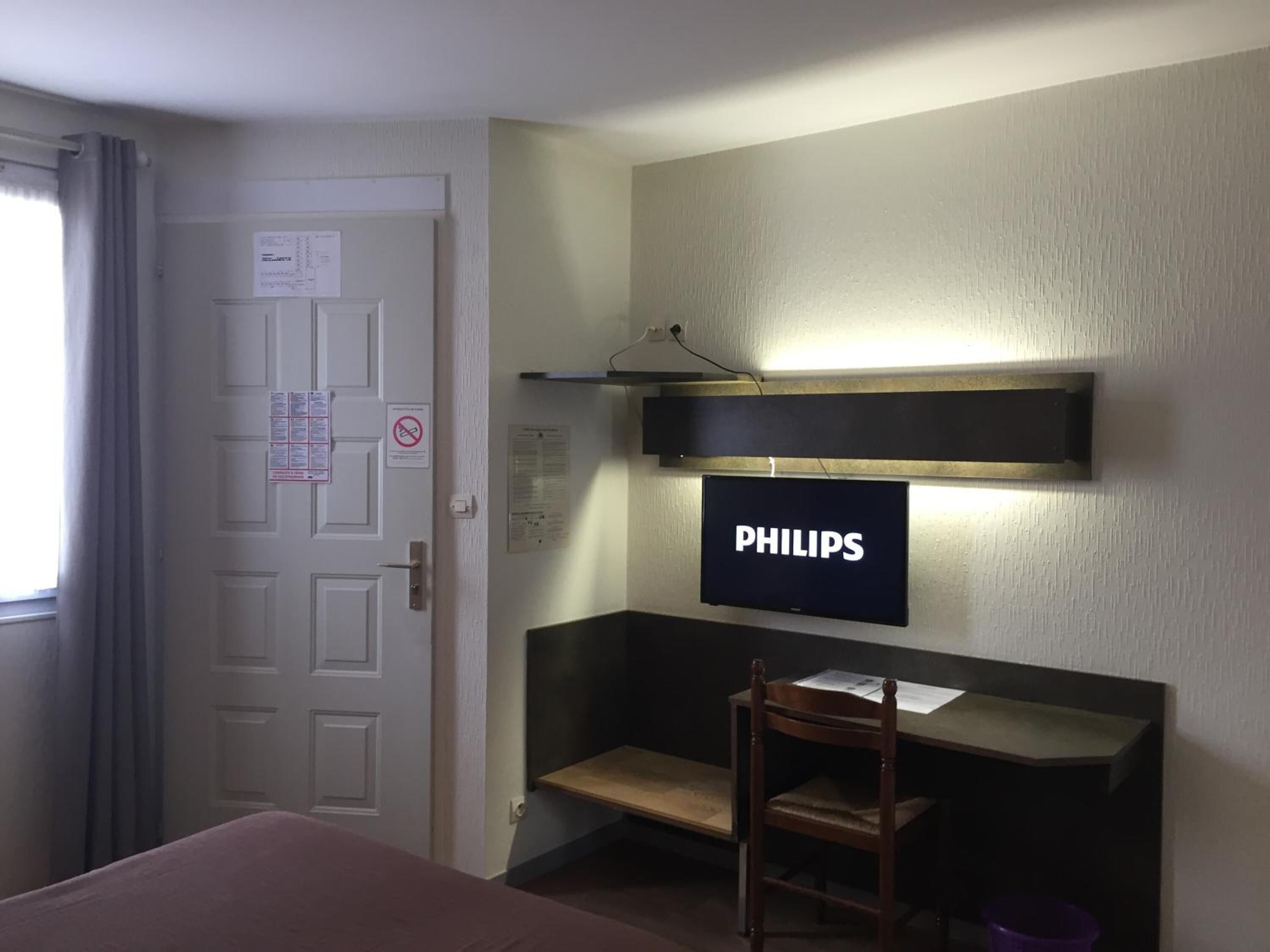 desk, iron/ironing board, free cots/infant beds, rollaway beds