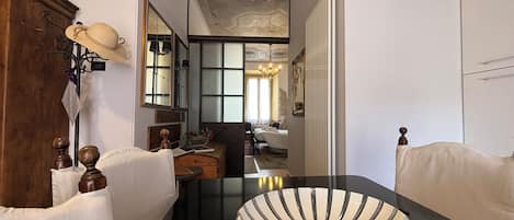 Appartamento, angolo cottura (Anastasia House,Via Massalongo 5) | Area soggiorno | TV