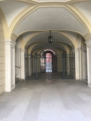 Apartamento, 2 baños (Parking fee, Emilei,Via Emilei 24) | Espacio para trabajar con un portátil, wifi gratis, ropa de cama