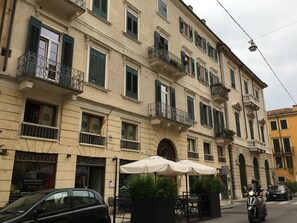 Apartment, Kitchenette (Anastasia House,Via Massalongo 5) | Street view - Verona Journeys (Verona)